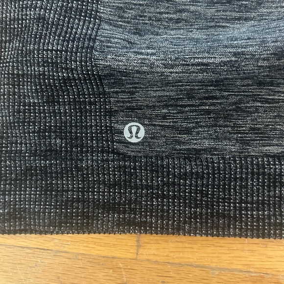 Lululemon half zip - Picture 6 of 6